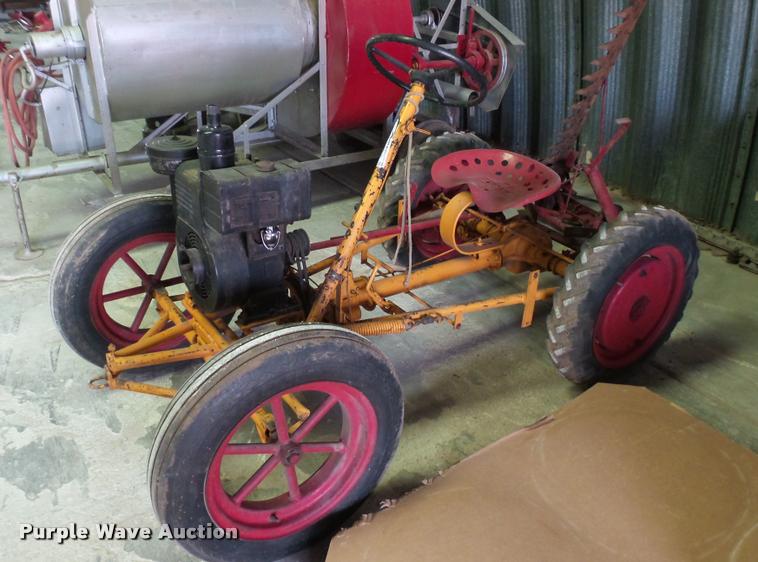 image for item DM9191 Mayrath Mobile tractor