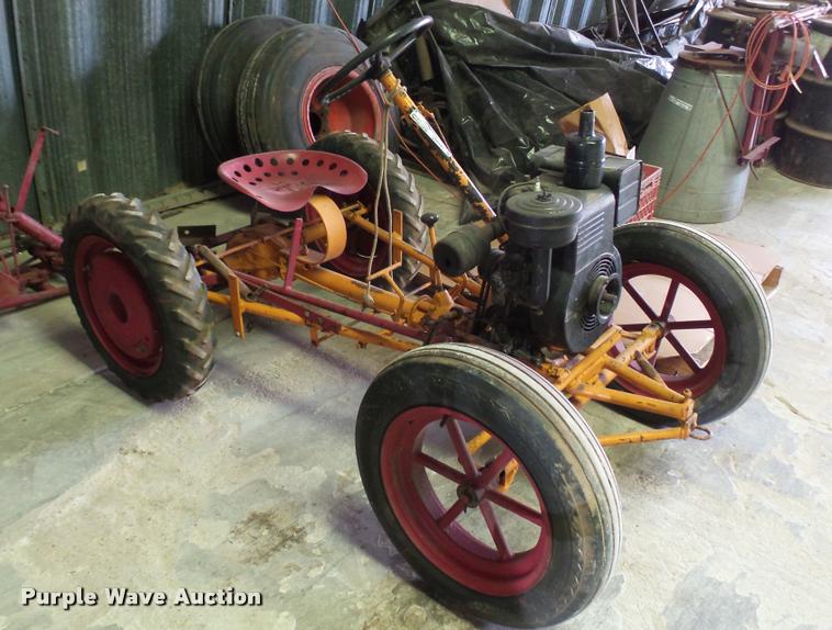 image for item DM9191 Mayrath Mobile tractor