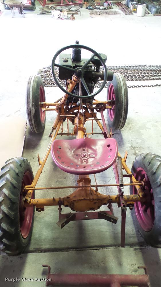 image for item DM9191 Mayrath Mobile tractor