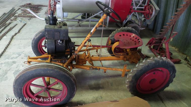 image for item DM9191 Mayrath Mobile tractor