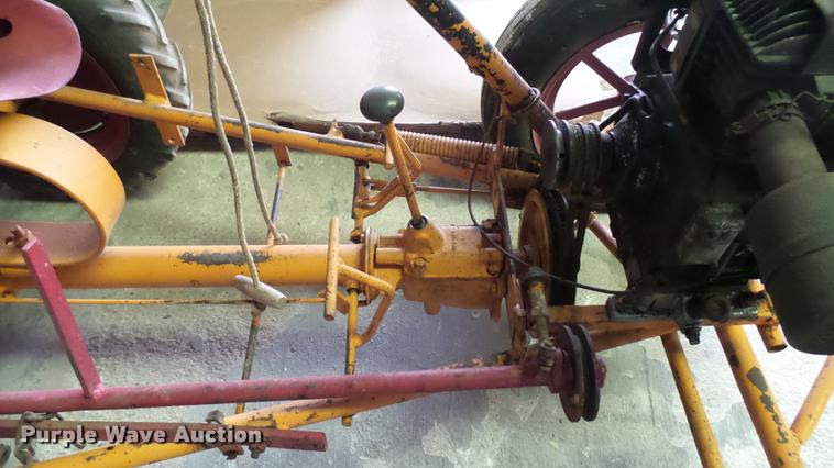 image for item DM9191 Mayrath Mobile tractor