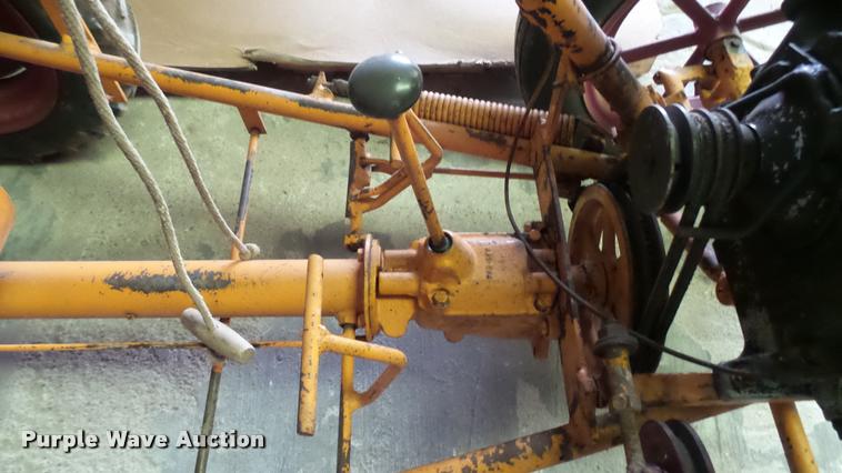 image for item DM9191 Mayrath Mobile tractor