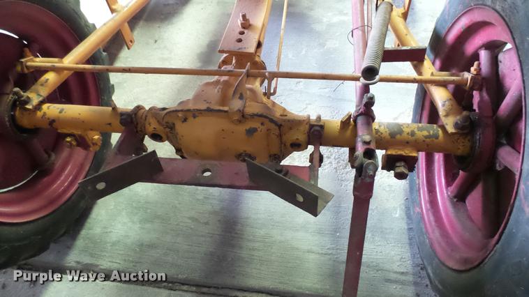 image for item DM9191 Mayrath Mobile tractor