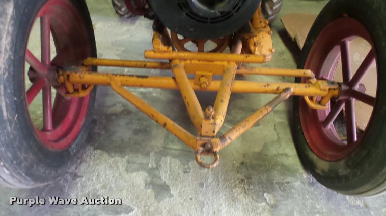 image for item DM9191 Mayrath Mobile tractor