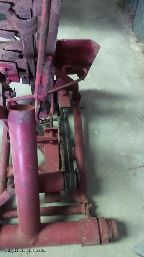 image for item DM9191 Mayrath Mobile tractor