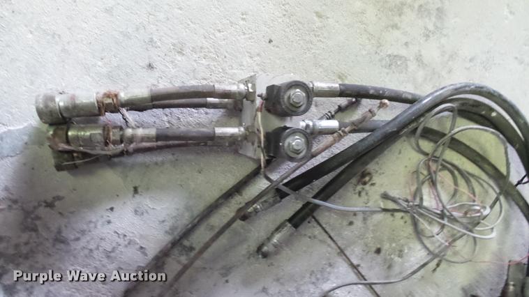 image for item DM9201 Loader hydraulics