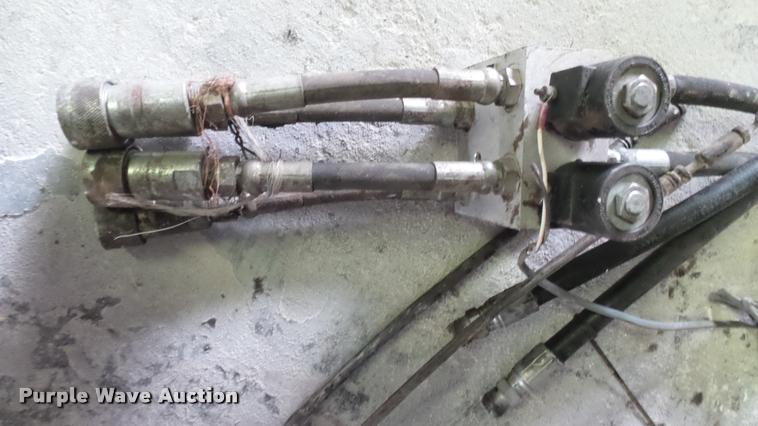 image for item DM9201 Loader hydraulics
