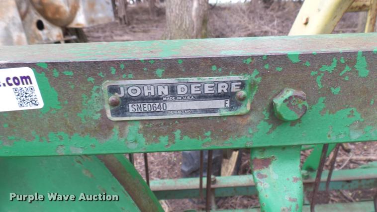 image for item DM9222 John Deere hay rake