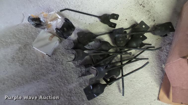 image for item DM9222 John Deere hay rake