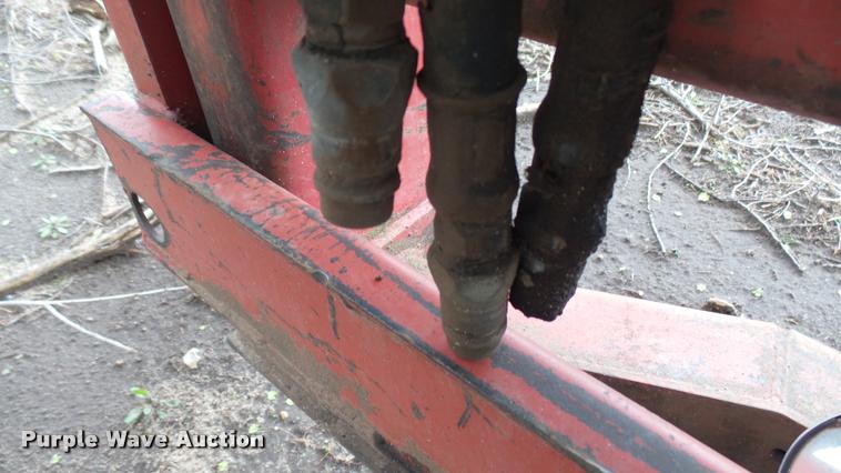 image for item DM9223 New Holland 90 bale handler