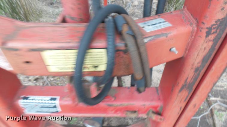 image for item DM9223 New Holland 90 bale handler