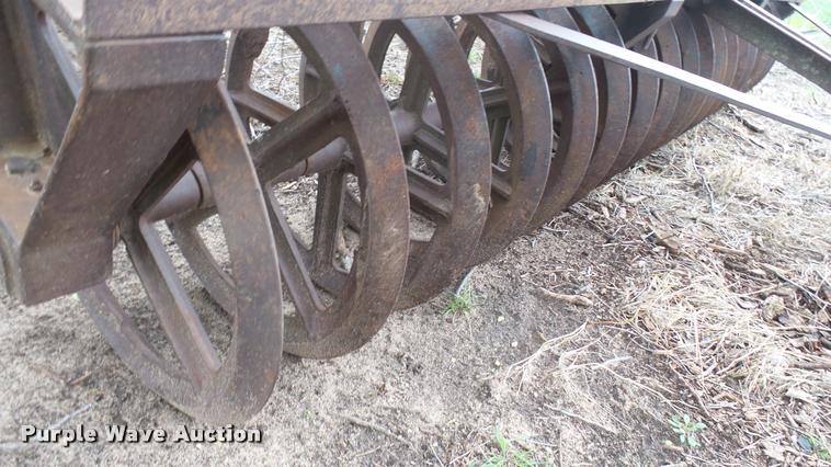 image for item DM9225 Cultipacker