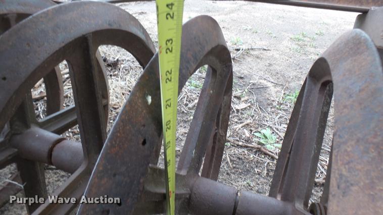 image for item DM9225 Cultipacker