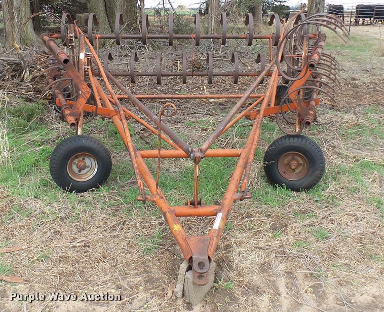 image for item DM9226 Spring tooth harrow