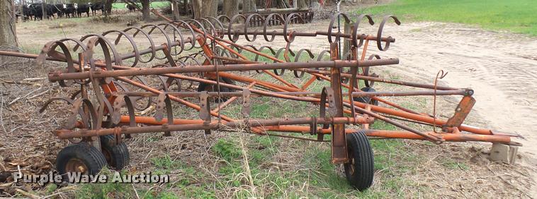 image for item DM9226 Spring tooth harrow