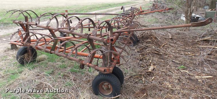 image for item DM9226 Spring tooth harrow