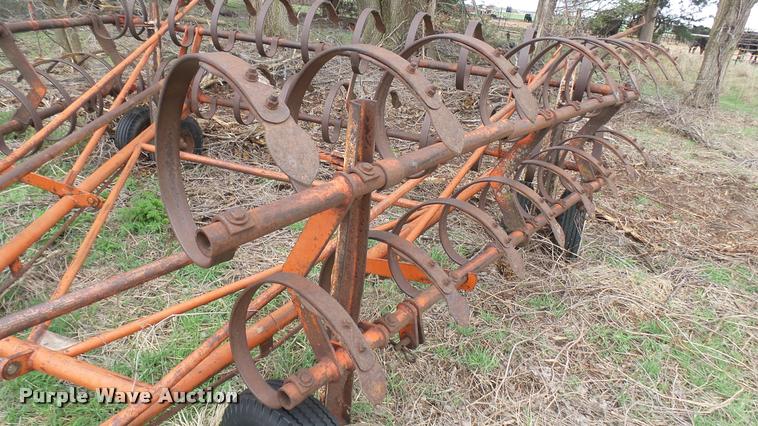 image for item DM9226 Spring tooth harrow