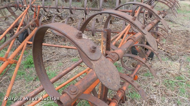 image for item DM9226 Spring tooth harrow