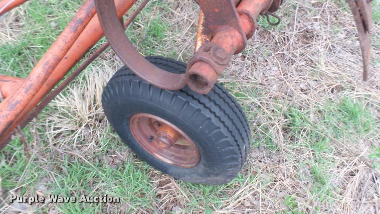 image for item DM9226 Spring tooth harrow