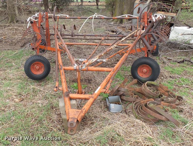 image for item DM9227 Spring tooth harrow