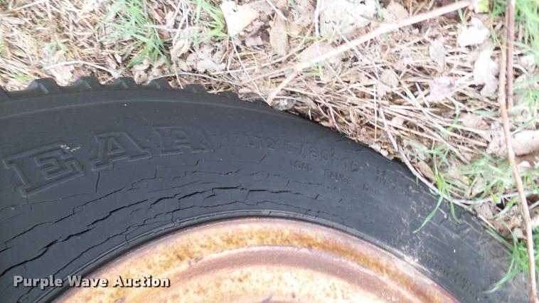 image for item DM9228 Grain drill