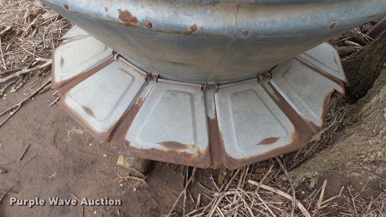 image for item DM9230 Hog feeder