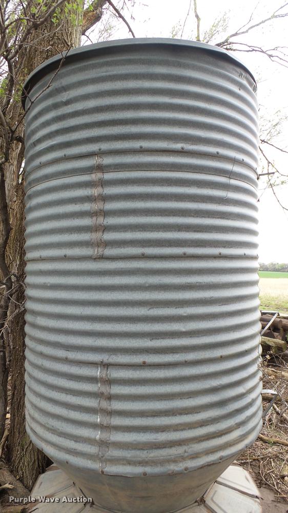 image for item DM9230 Hog feeder