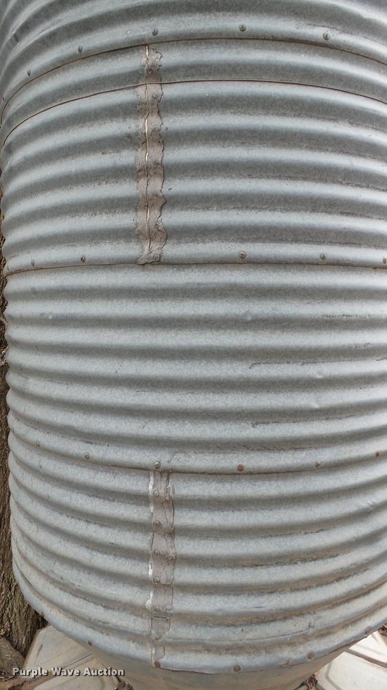 image for item DM9230 Hog feeder