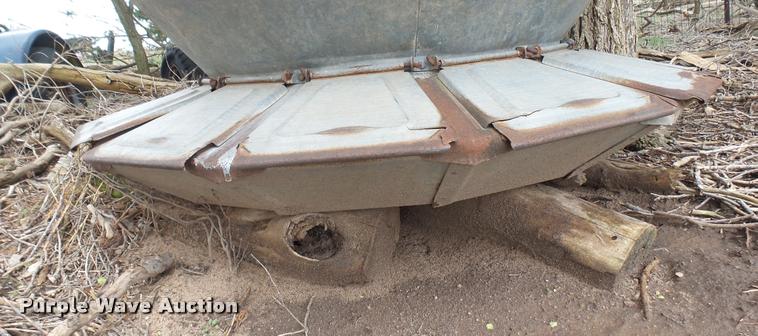 image for item DM9230 Hog feeder