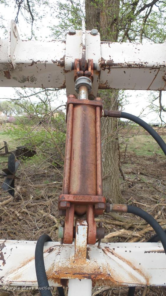 image for item DM9232 DewEze Bale Hugger 165 unroller