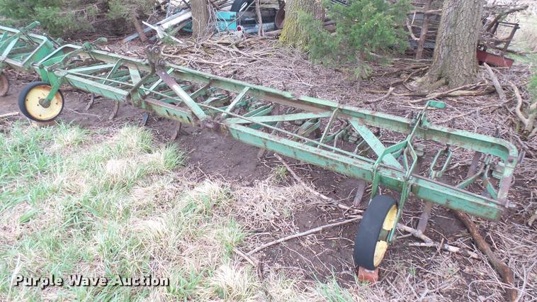 image for item DM9234 John Deere C7 field cultivator