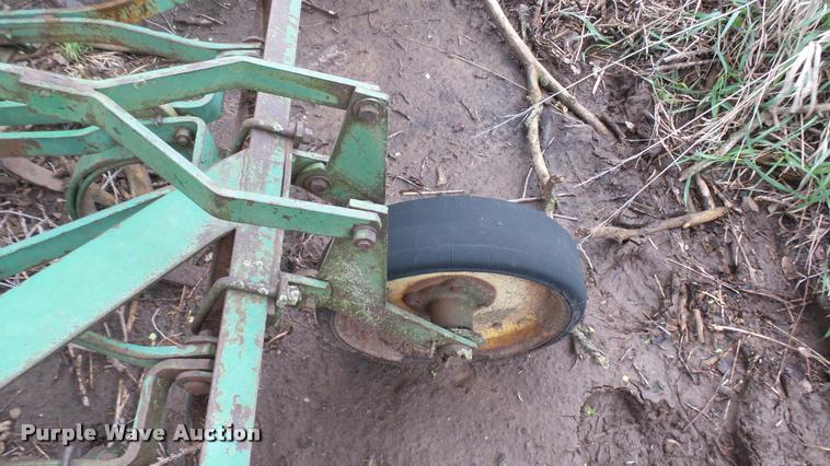 image for item DM9235 John Deere C7 field cultivator