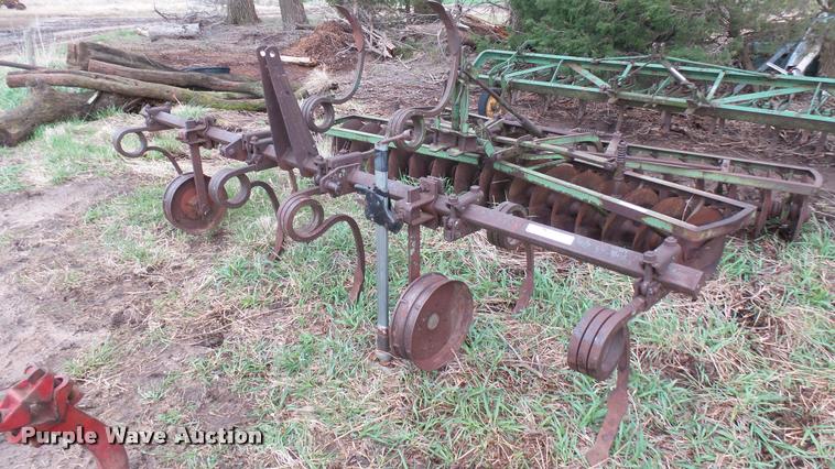 image for item DM9237 Cultivator
