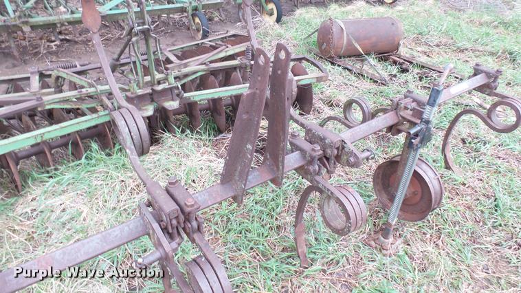 image for item DM9237 Cultivator