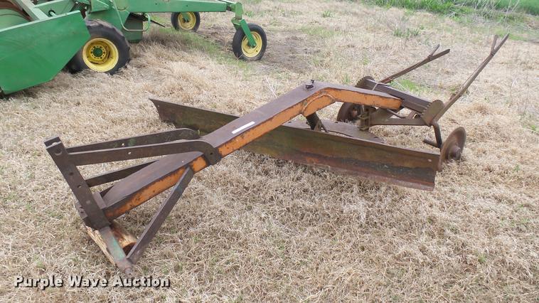 image for item DM9245 Grader