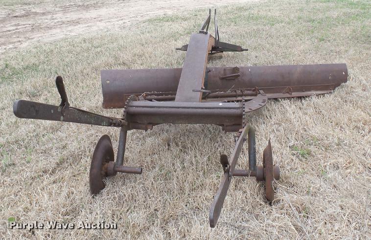 image for item DM9245 Grader