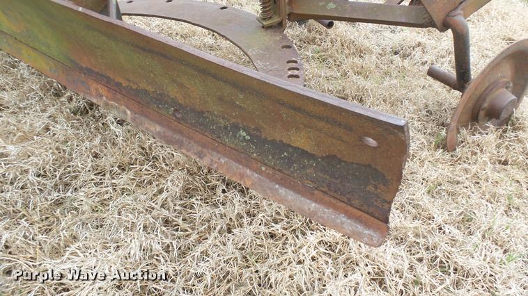 image for item DM9245 Grader