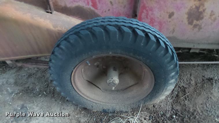 image for item DS9103 McCormick manure spreader