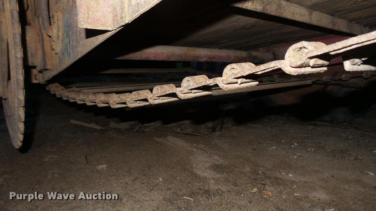 image for item DS9103 McCormick manure spreader