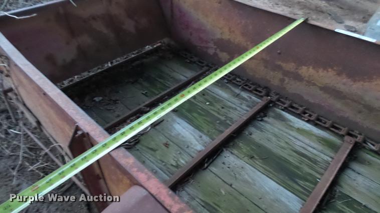 image for item DS9103 McCormick manure spreader