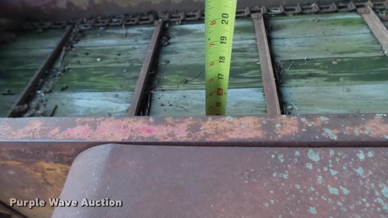 image for item DS9103 McCormick manure spreader