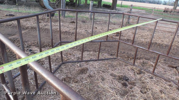 image for item DS9106 (3) steel hay feeders