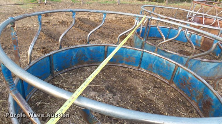 image for item DS9107 (4) hay bale feeders