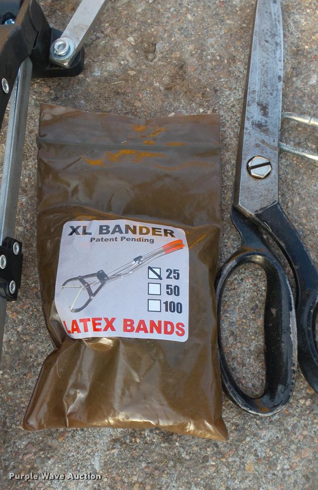 image for item DS9108 Livestock supplies