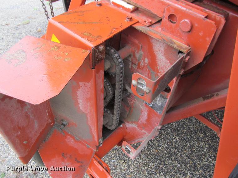 image for item DT9520 2005 Hesston 4790 square baler