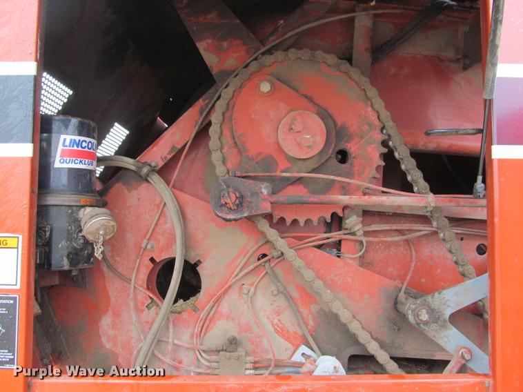 image for item DT9520 2005 Hesston 4790 square baler