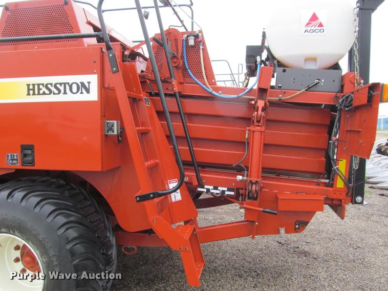 image for item DT9520 2005 Hesston 4790 square baler
