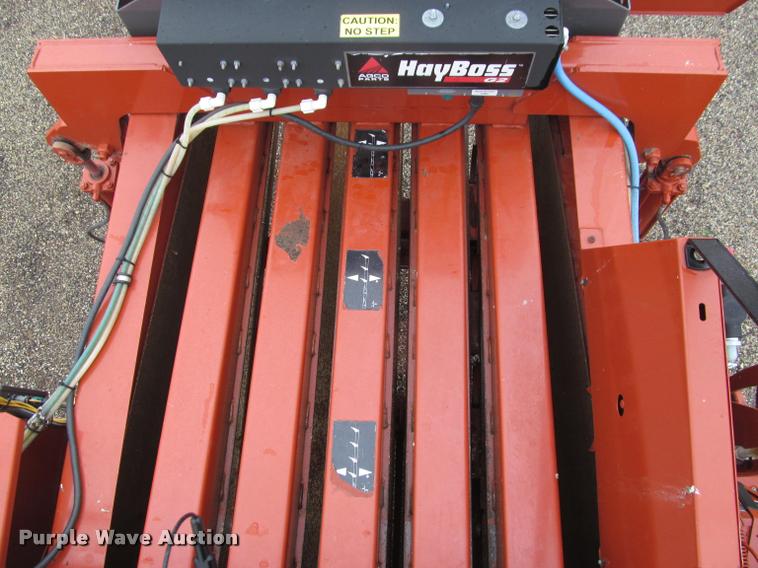 image for item DT9520 2005 Hesston 4790 square baler