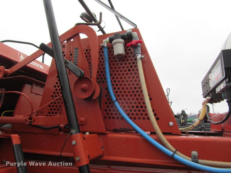 image for item DT9520 2005 Hesston 4790 square baler