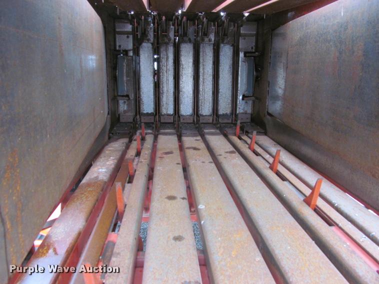 image for item DT9520 2005 Hesston 4790 square baler